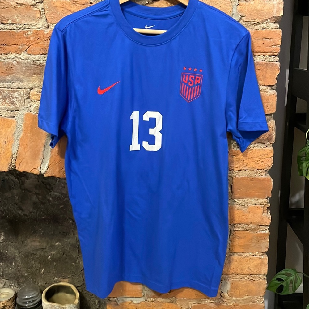 Alex Morgan USWNT T-Shirt Size S